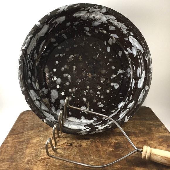 Vintage 1940s Enamelware Colander Speckled Blue & White  Farmhouse Kitchen De - Picture 4 of 8